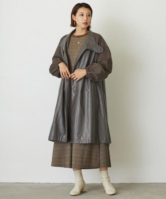 フェイクレザースタンドコート