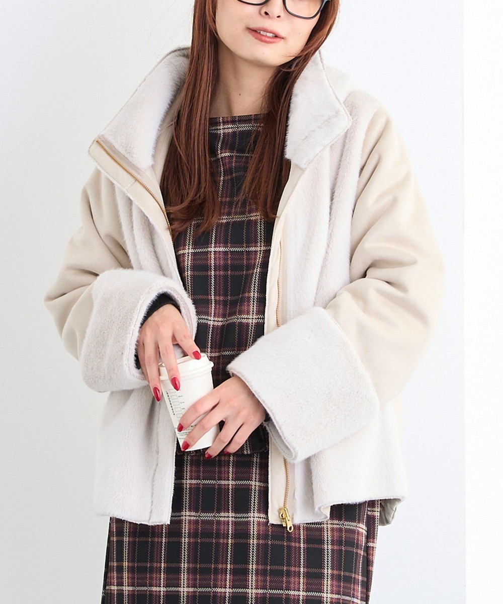 28オフホワイト