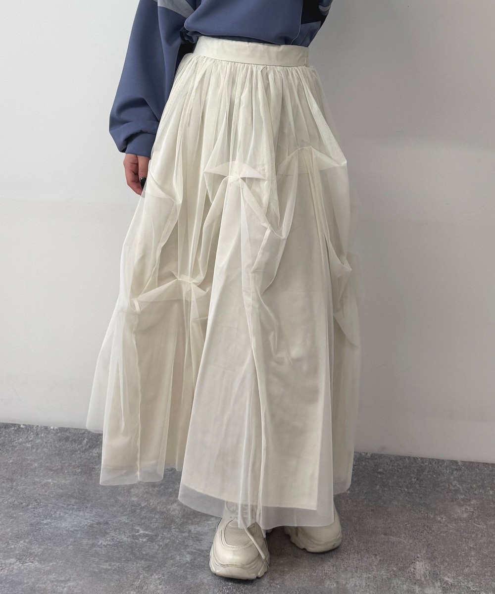 28オフホワイト