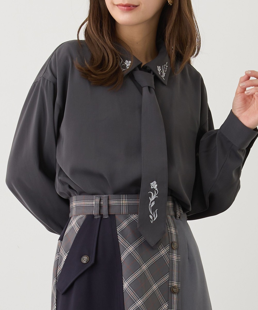 39チャコールグレー