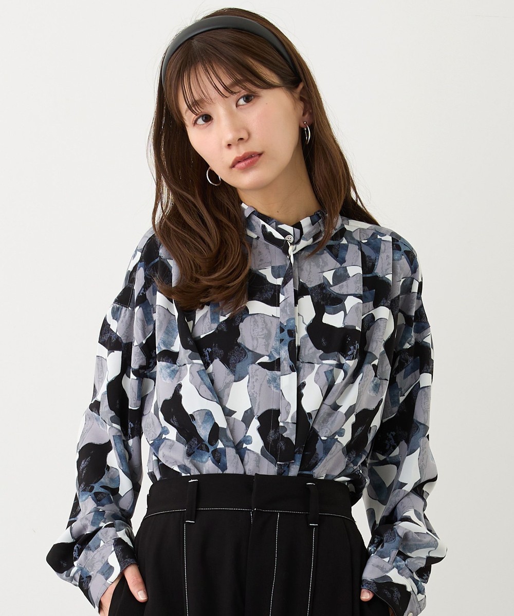 エリベルトブラウス