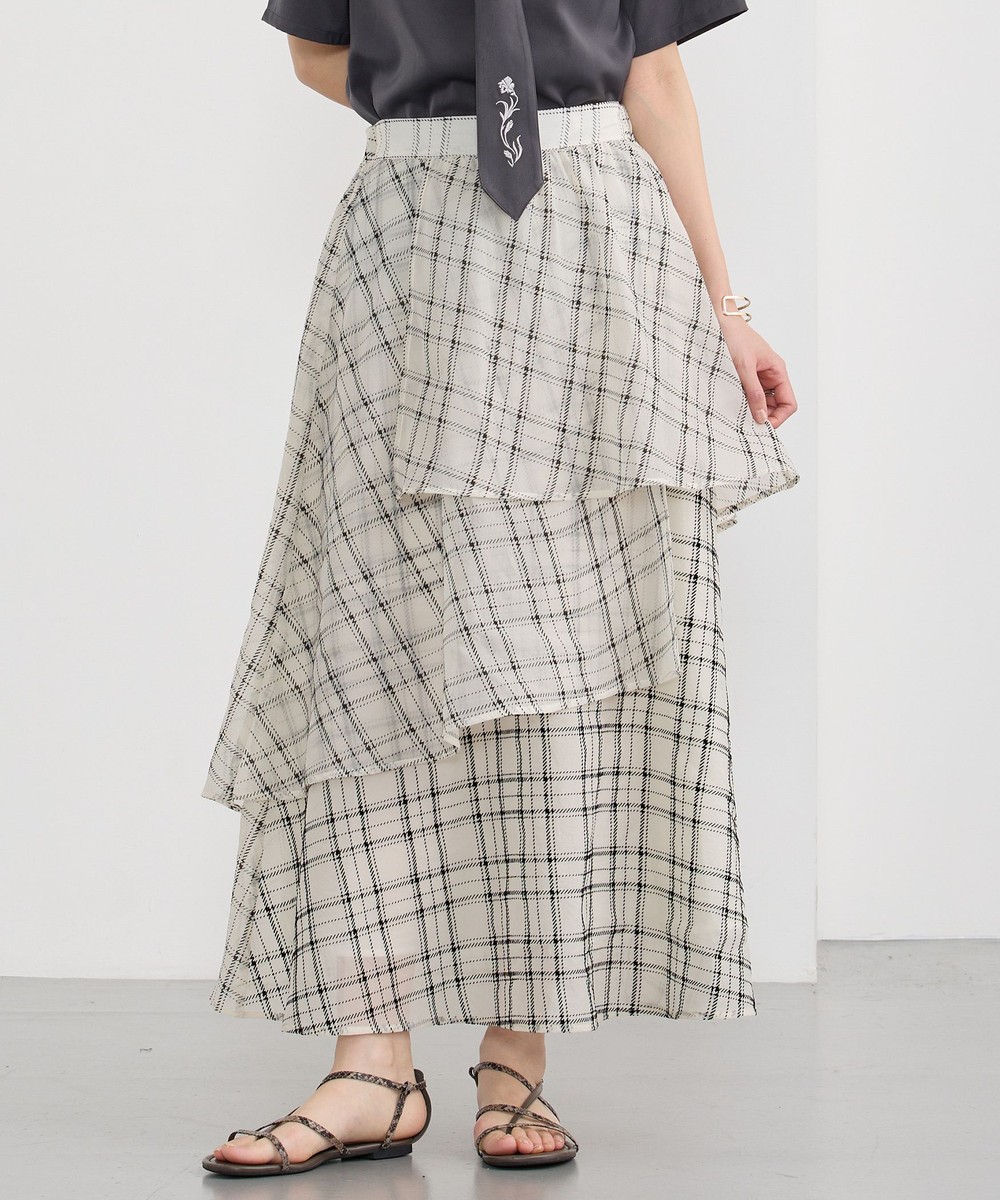 28オフホワイト