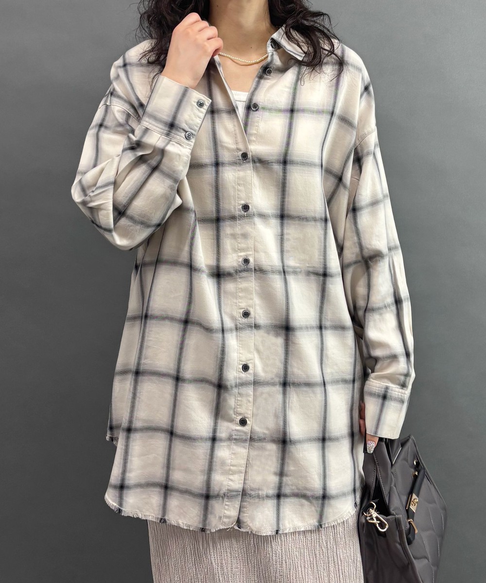 オンブレシャツ