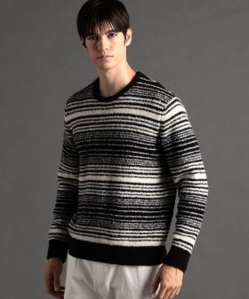 グラデーションボーダー クルーネックニット