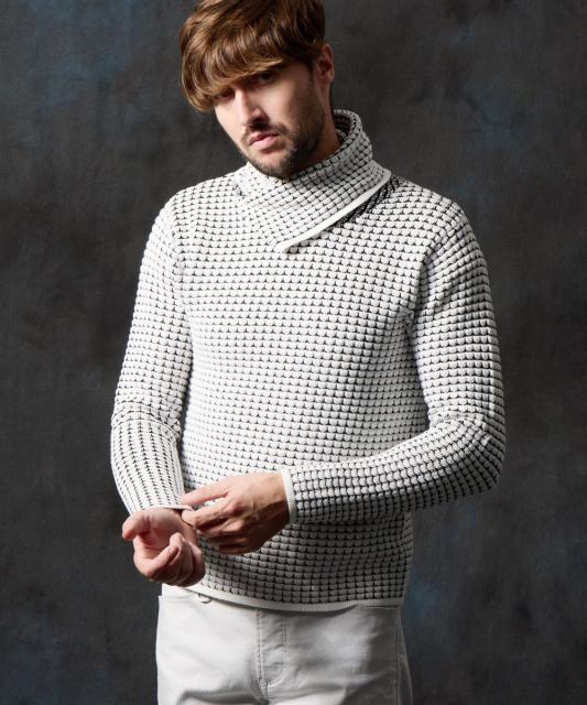 アフガンネックニット