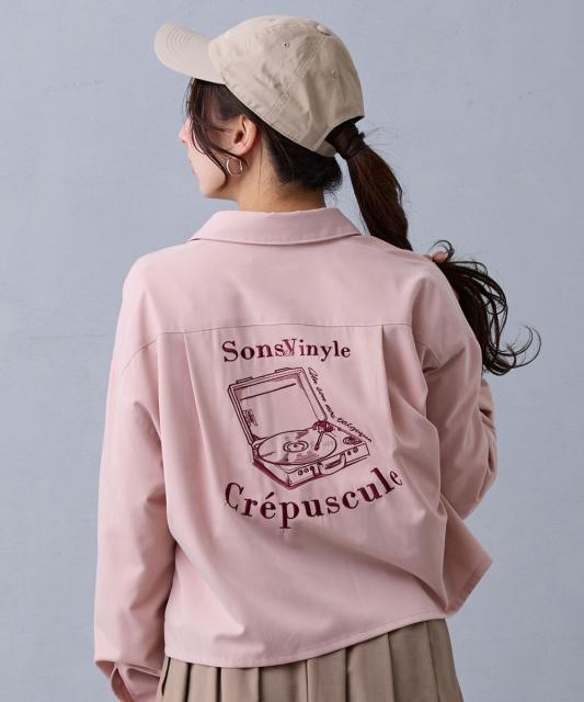 バック刺繍クロップドシャツ