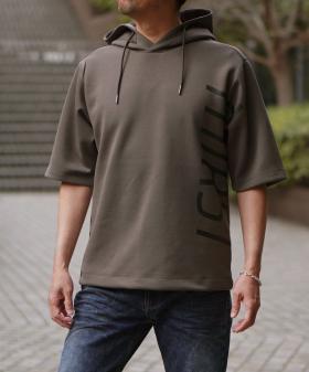 ダンボールニットプリントパーカ