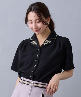 開襟刺繍ブラウス