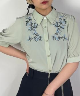 ボタニカル刺繍ブラウス