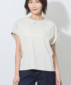 コード刺繍入りフレンチスリーブプルオーバー