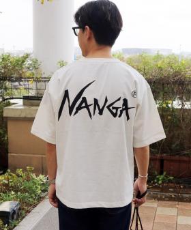 【先行予約】NANGA × Grand PARK/ナンガ×グランドパーク別注バックプリントTシャツ［1部Web限定カラー］